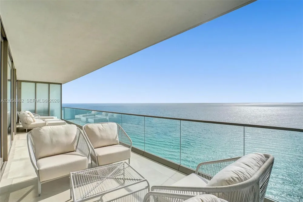 18975 COLLINS AVE #2001 Sunny Isles Beach, FL 33160
