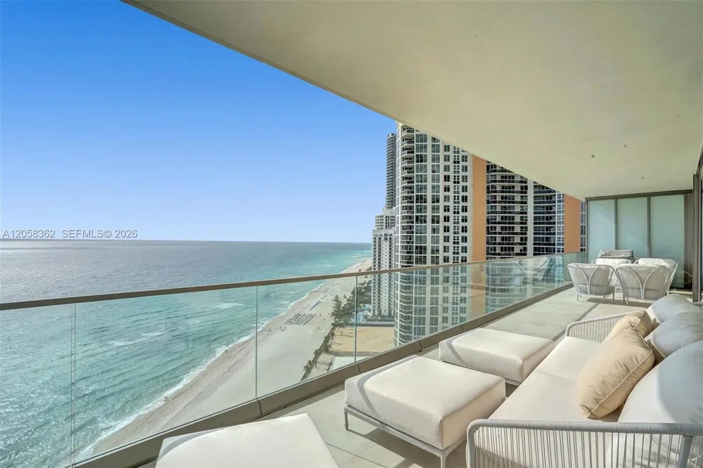 18975 COLLINS AVE #2001 Sunny Isles Beach, FL 33160
