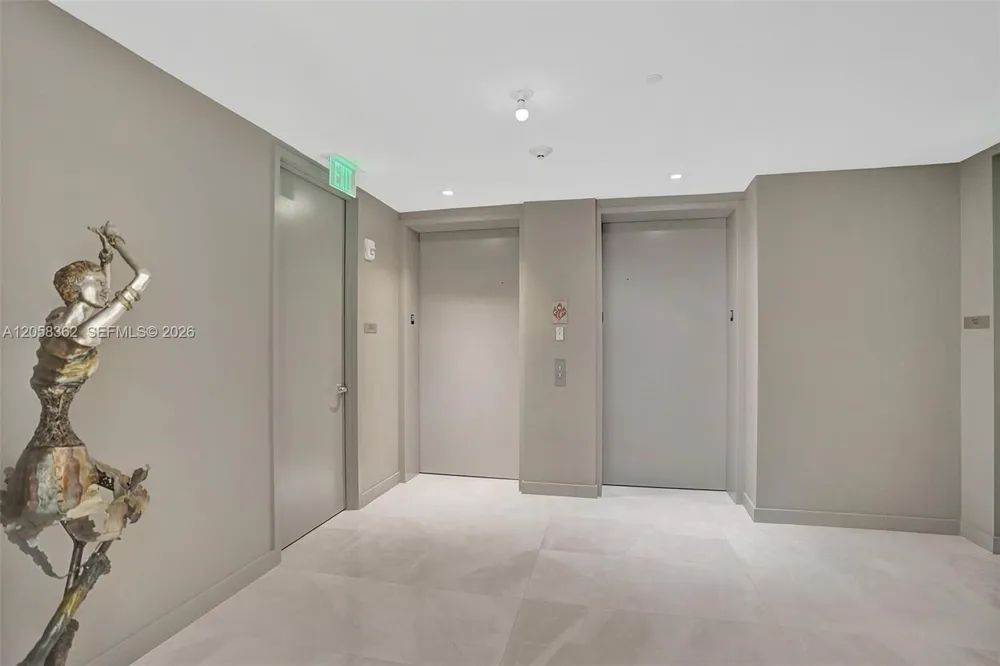 18975 COLLINS AVE #2001 Sunny Isles Beach, FL 33160