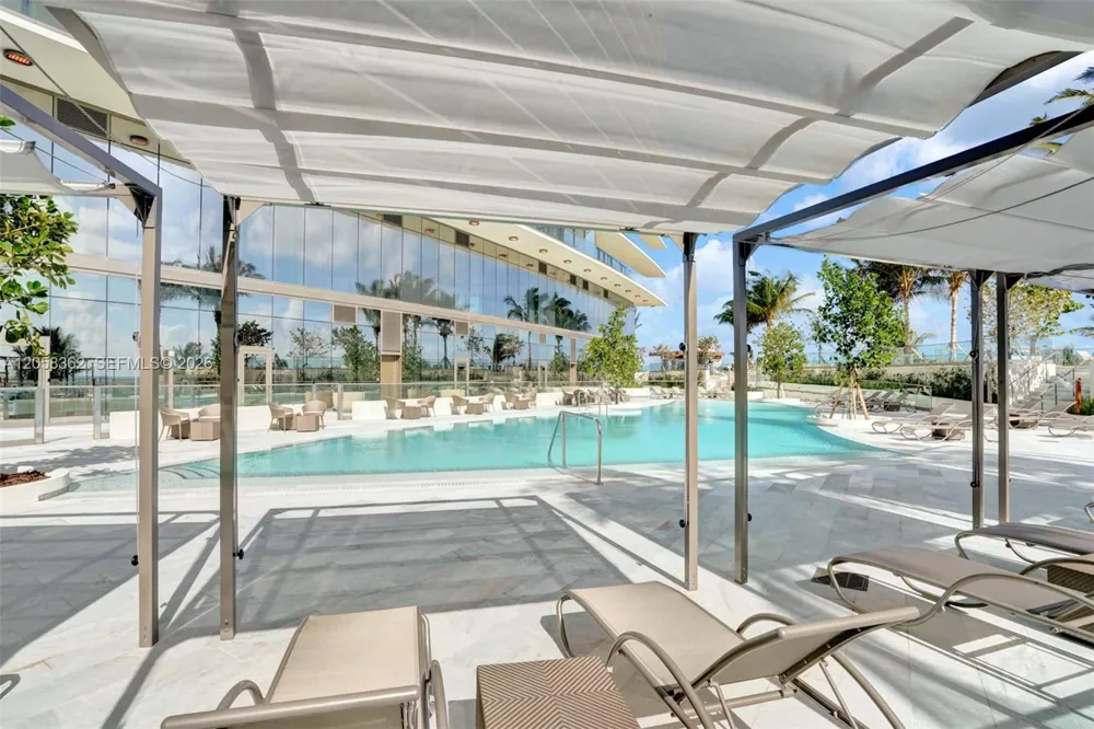 18975 COLLINS AVE #2001 Sunny Isles Beach, FL 33160
