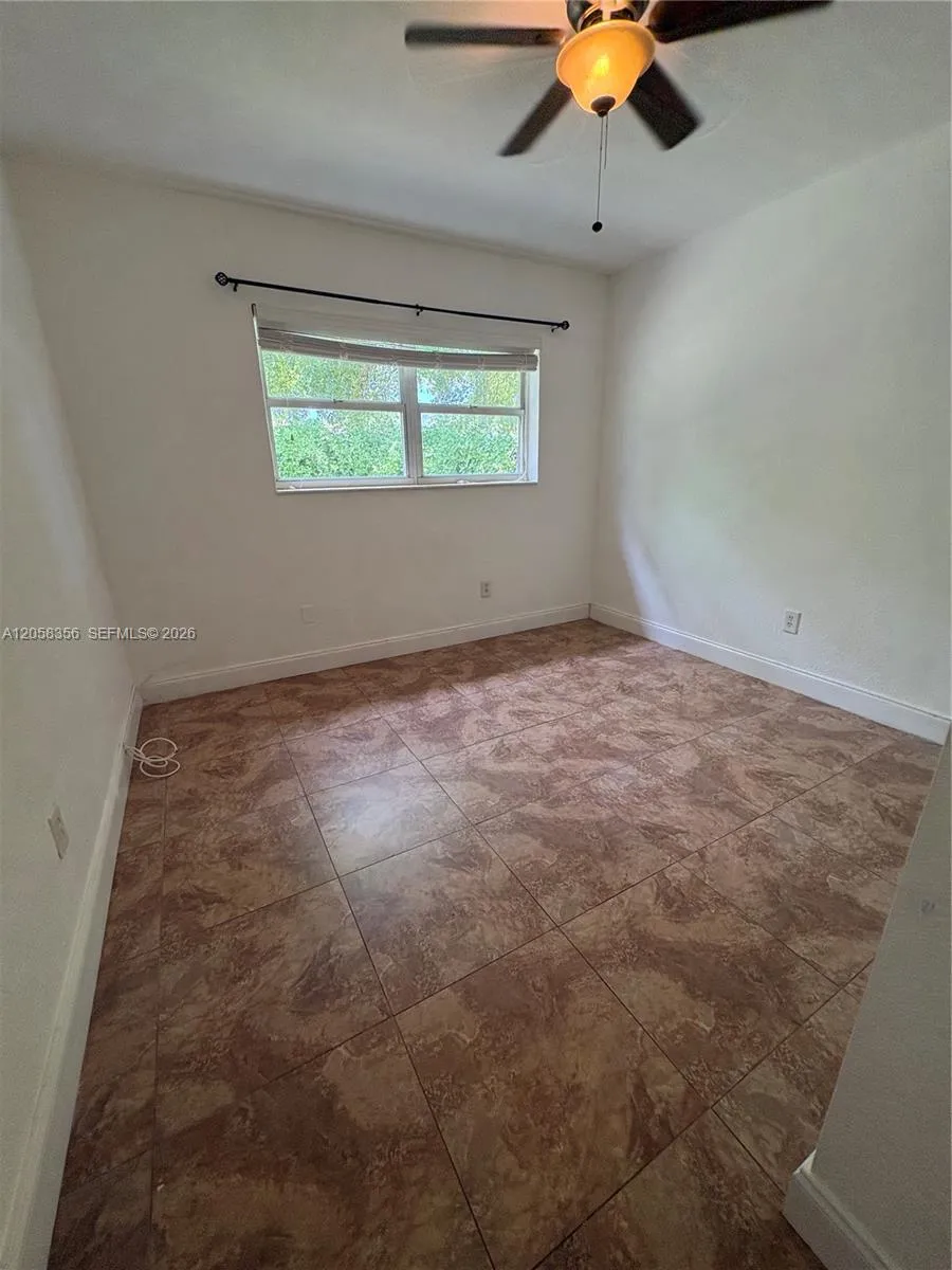 410 Pinecrest Dr #2 Miami Springs, FL 33166