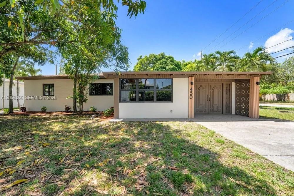 450 NW 140th St Miami, FL 33168