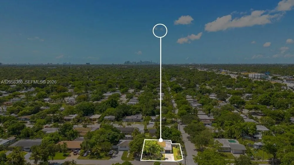 450 NW 140th St Miami, FL 33168