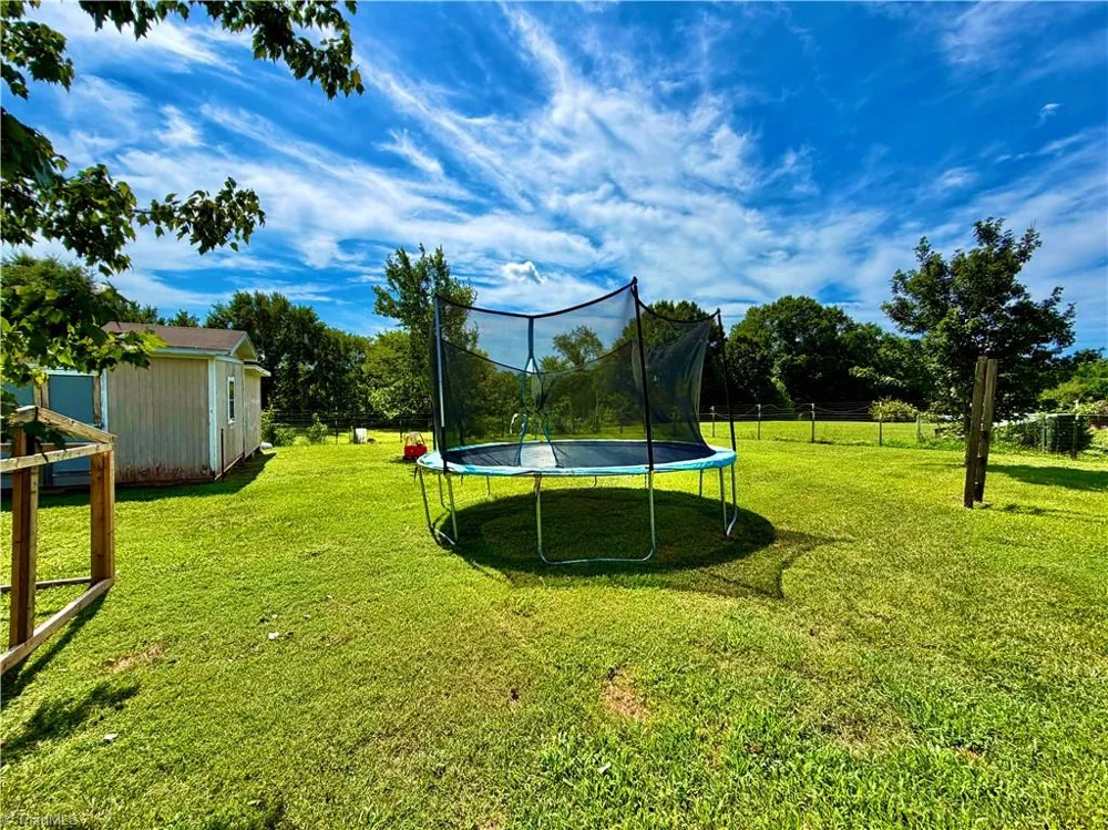 1104 Spring Meadow Drive Woodleaf, NC 27054