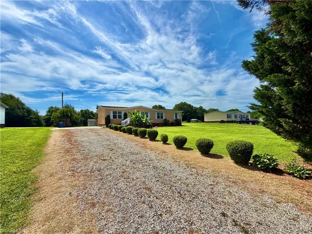 1104 Spring Meadow Drive Woodleaf, NC 27054