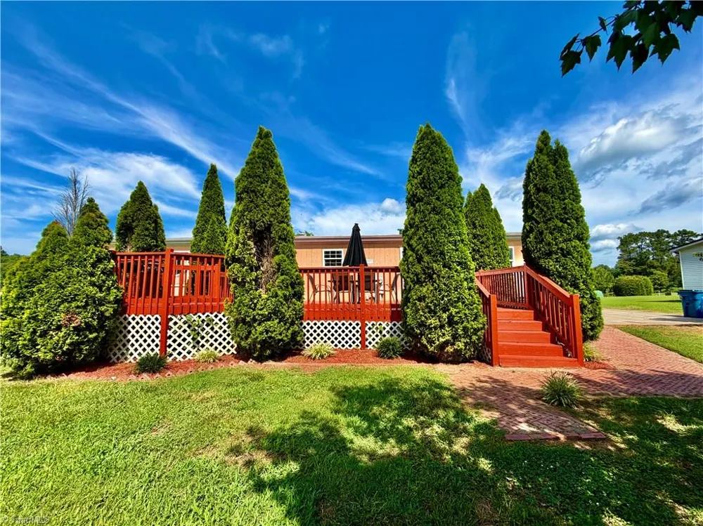 1104 Spring Meadow Drive Woodleaf, NC 27054