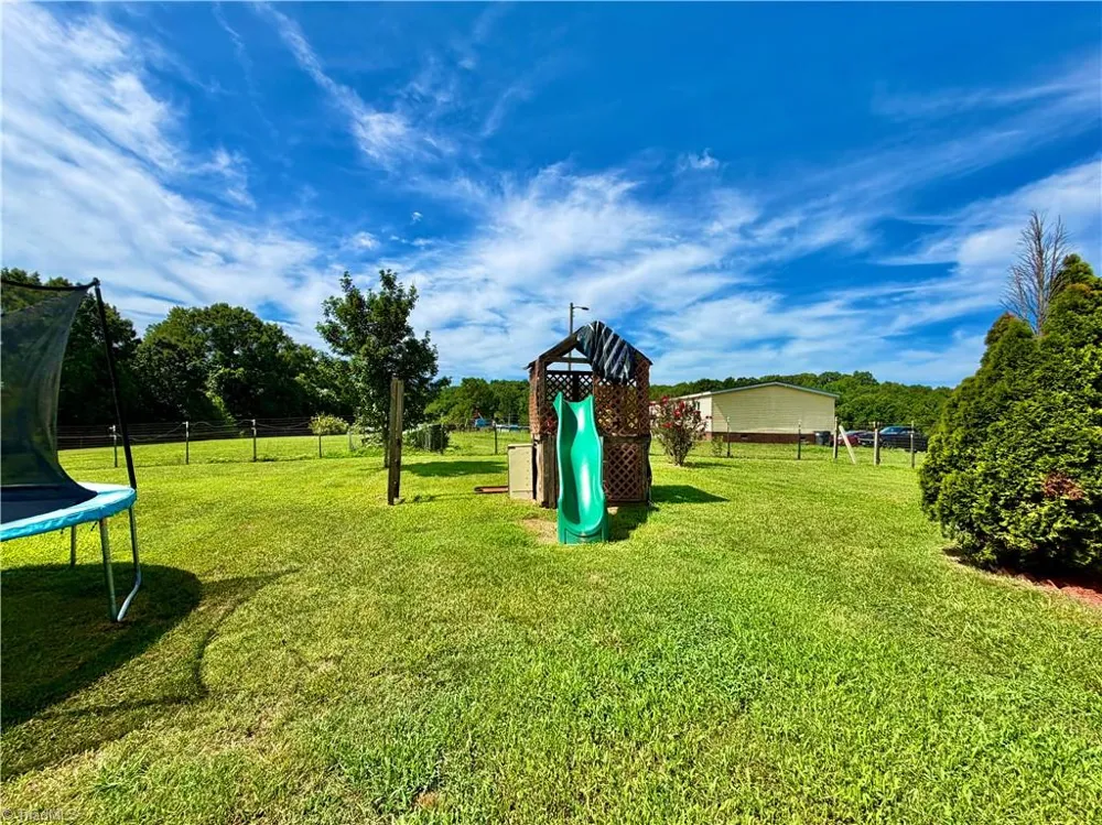 1104 Spring Meadow Drive Woodleaf, NC 27054