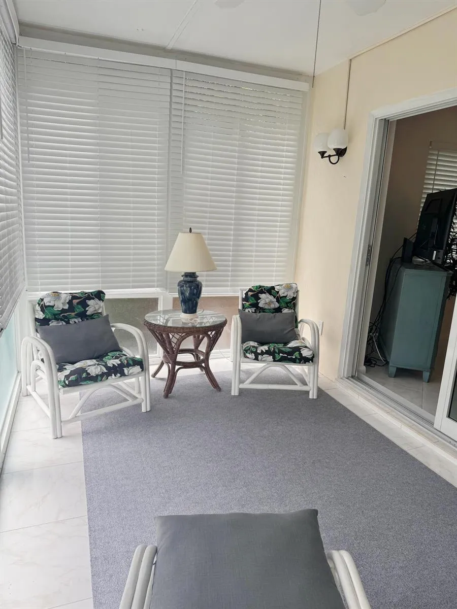 2950 SE Ocean Boulevard #8-6 Stuart, FL 34996