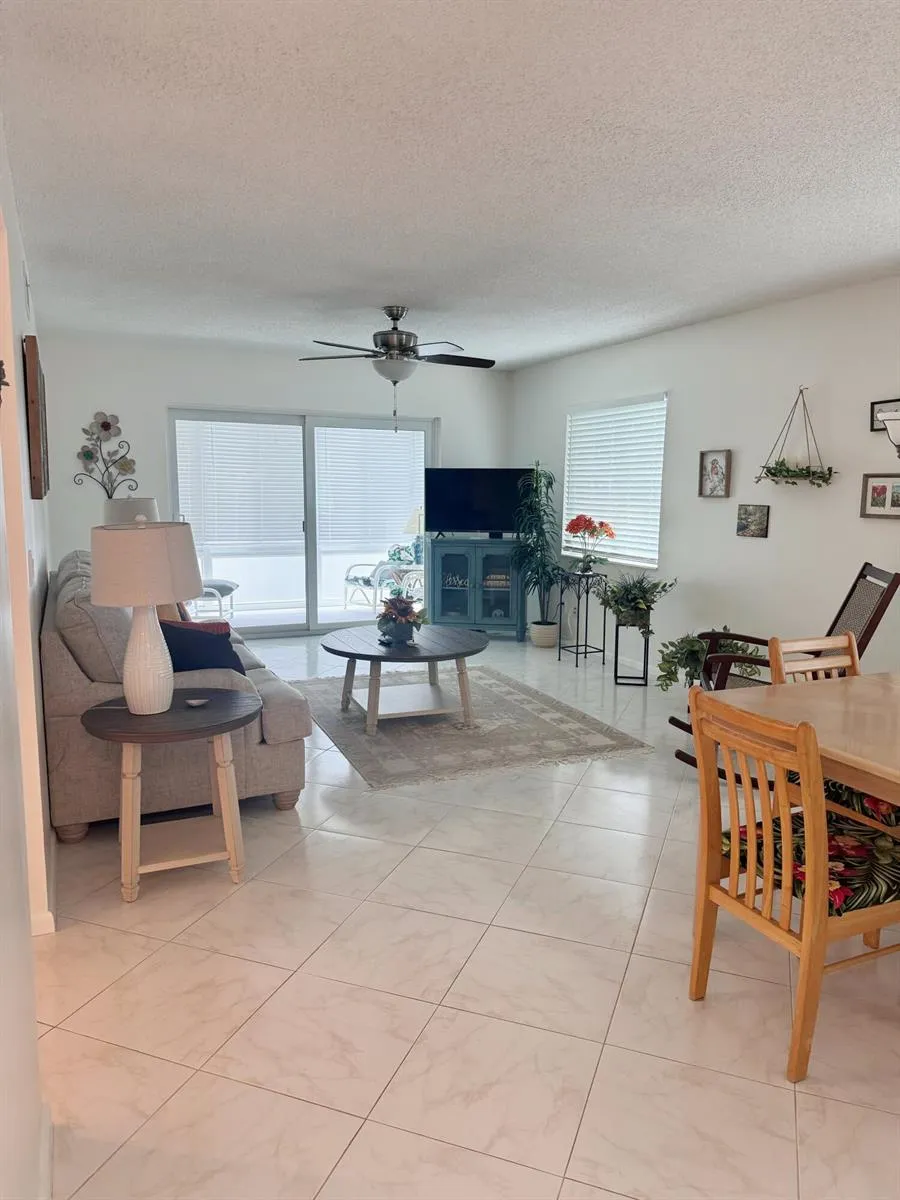 2950 SE Ocean Boulevard #8-6 Stuart, FL 34996