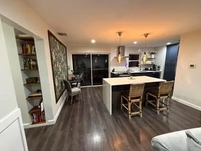 532 Foresteria Drive West Palm Beach, FL 33403