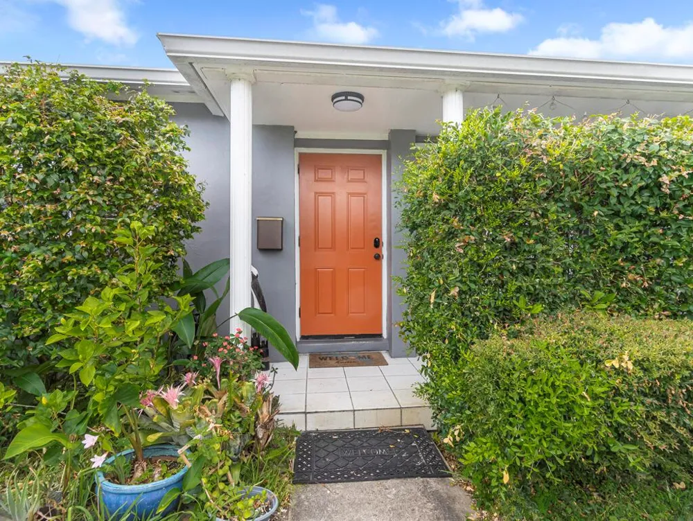 532 Foresteria Drive West Palm Beach, FL 33403
