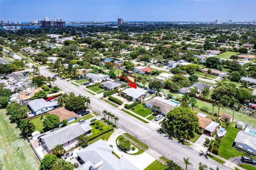 532 Foresteria Drive West Palm Beach, FL 33403
