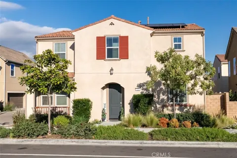 521 Santa Paula