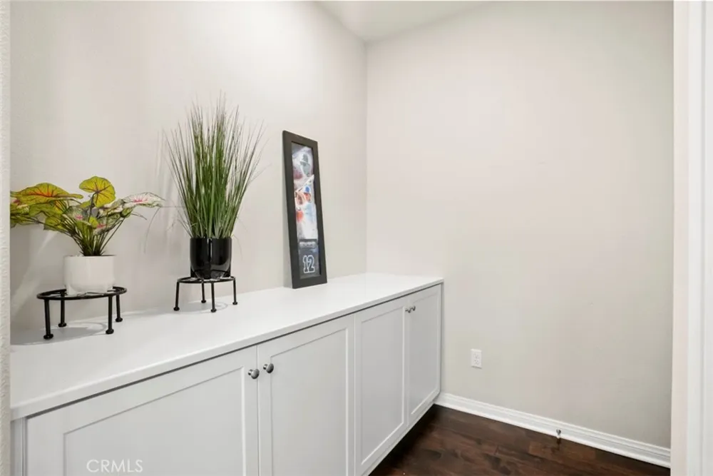521 Santa Paula Santa Paula, CA 93060
