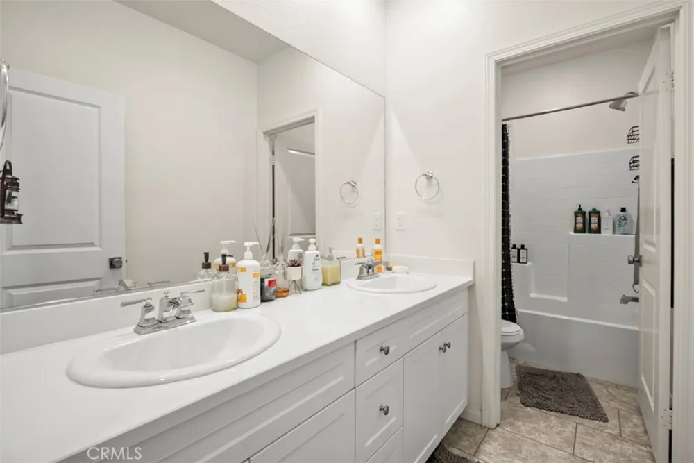 521 Santa Paula Santa Paula, CA 93060