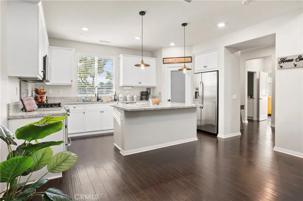 521 Santa Paula Santa Paula, CA 93060