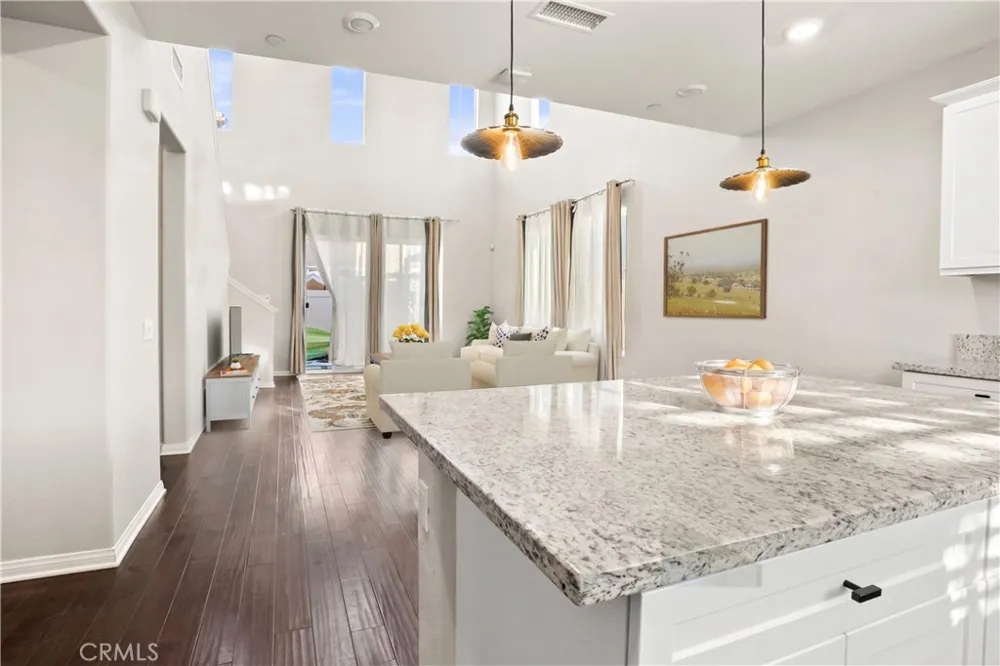 521 Santa Paula Santa Paula, CA 93060