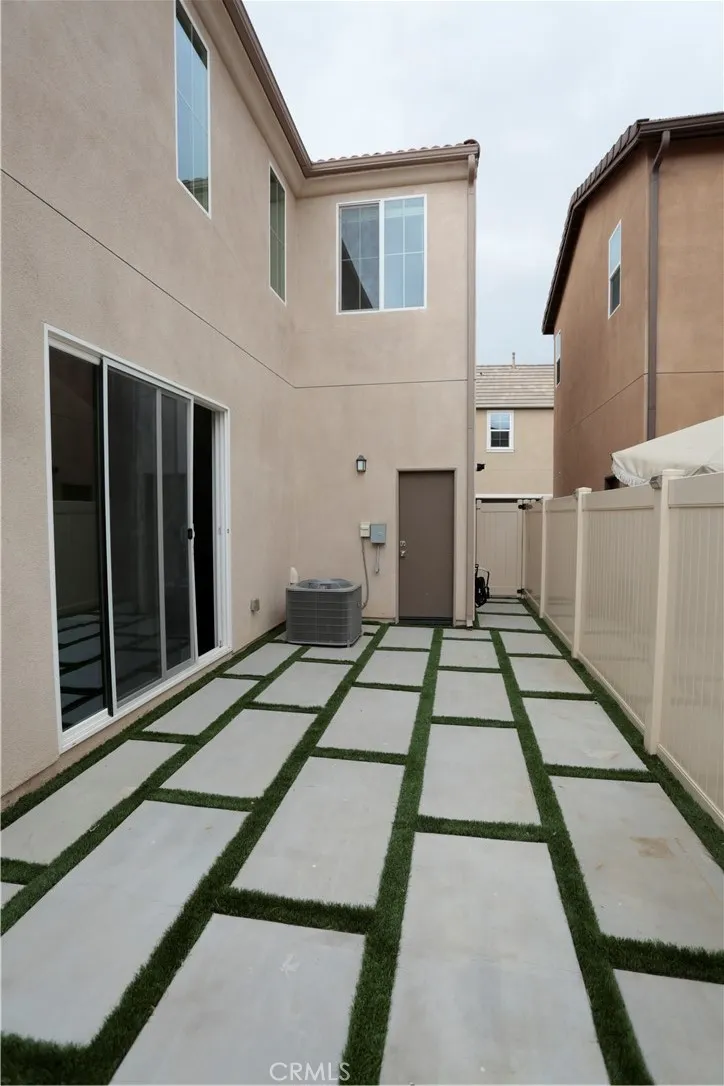 521 Santa Paula Santa Paula, CA 93060