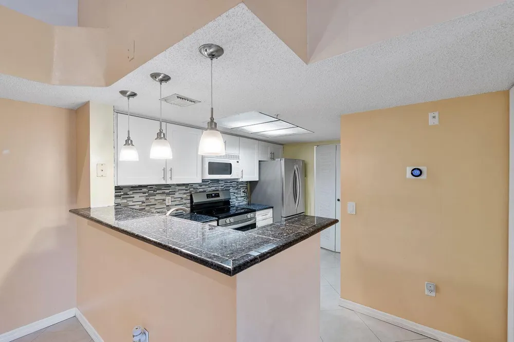 5011 Wiles Road #303 Coconut Creek, FL 33073