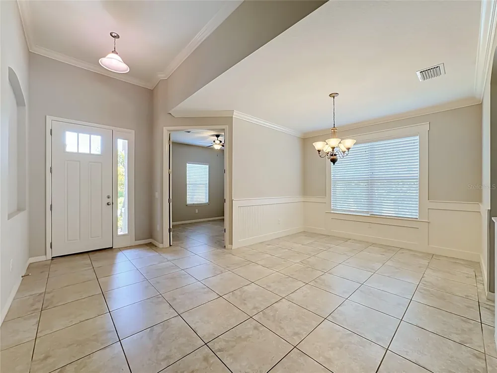 5766 MAYPOP CIR Sarasota, FL 34238