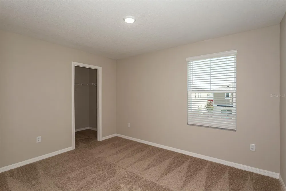 9092 BELLEVIEW FOREST PASS Dade City, FL 33525