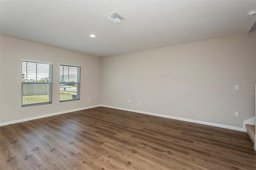 9092 BELLEVIEW FOREST PASS Dade City, FL 33525