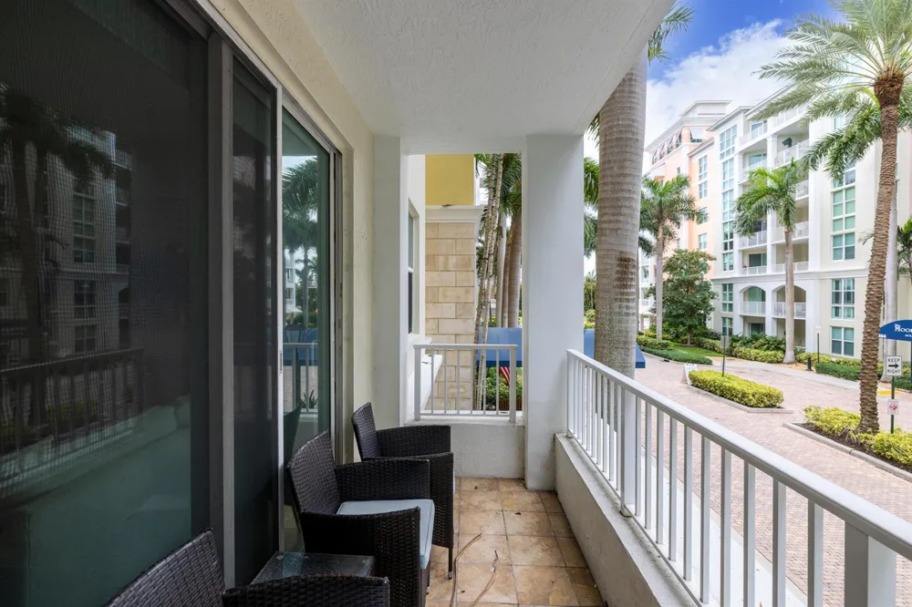 806 E Windward Way #213 Lantana, FL 33462