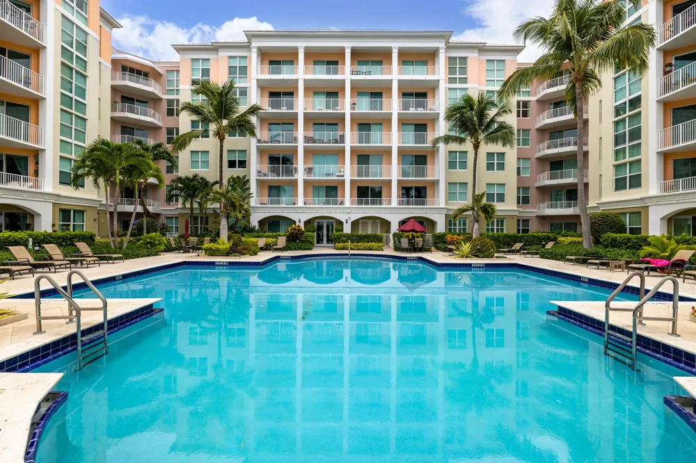806 E Windward Way #213 Lantana, FL 33462