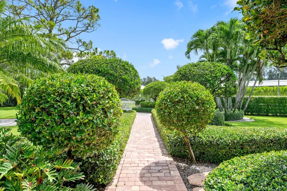 4595 125TH AVENUE S Wellington, FL 33449