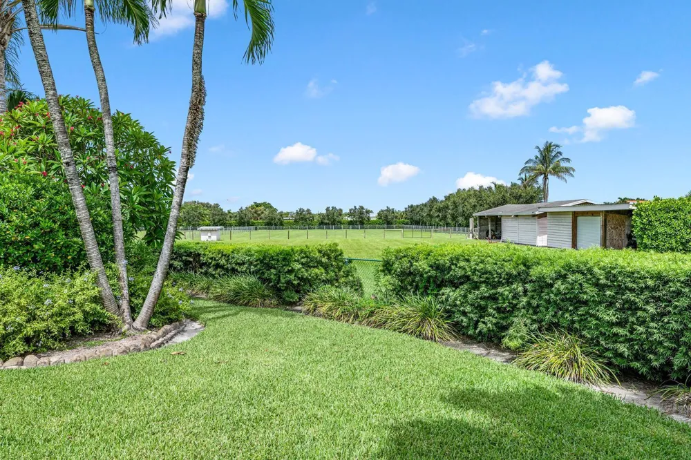 4595 125TH AVENUE S Wellington, FL 33449