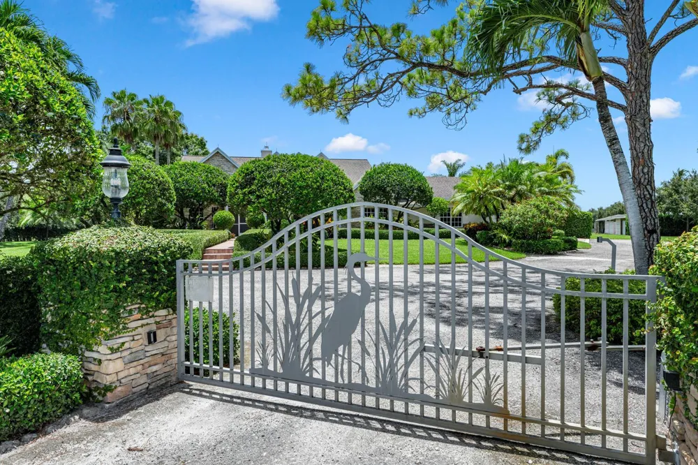 4595 125TH AVENUE S Wellington, FL 33449