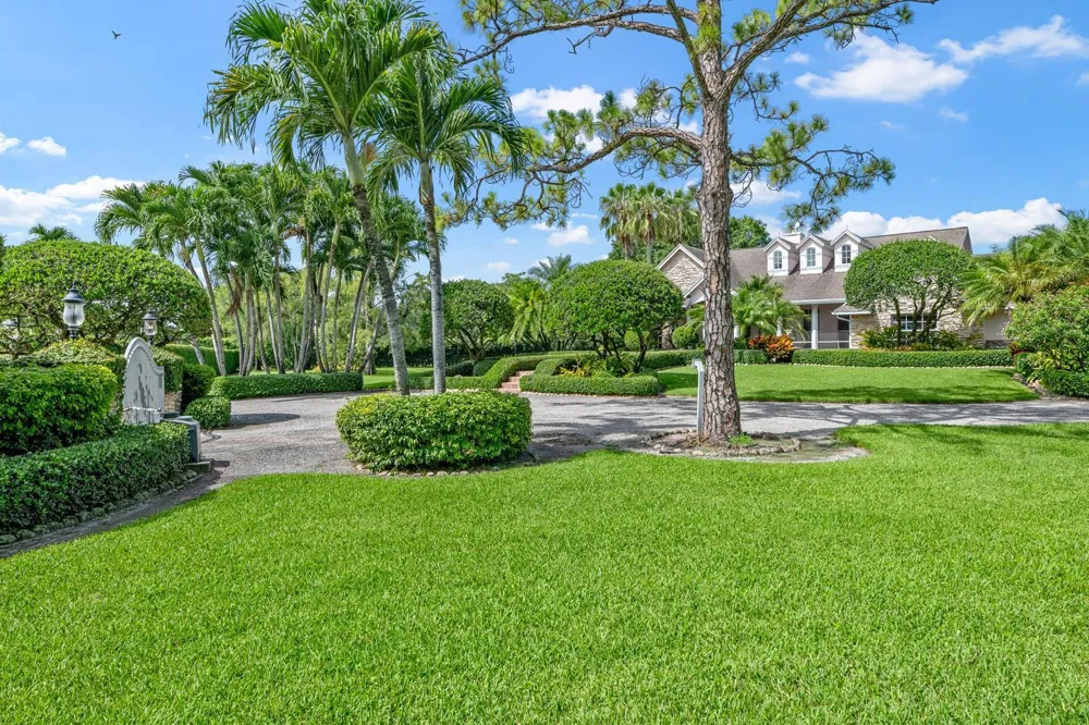 4595 125TH AVENUE S Wellington, FL 33449