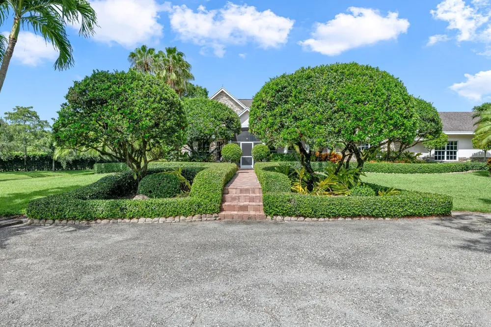4595 125TH AVENUE S Wellington, FL 33449