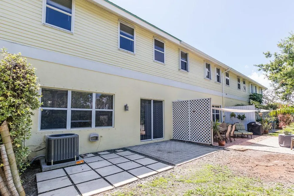 117 Barefoot Cove Hypoluxo, FL 33462