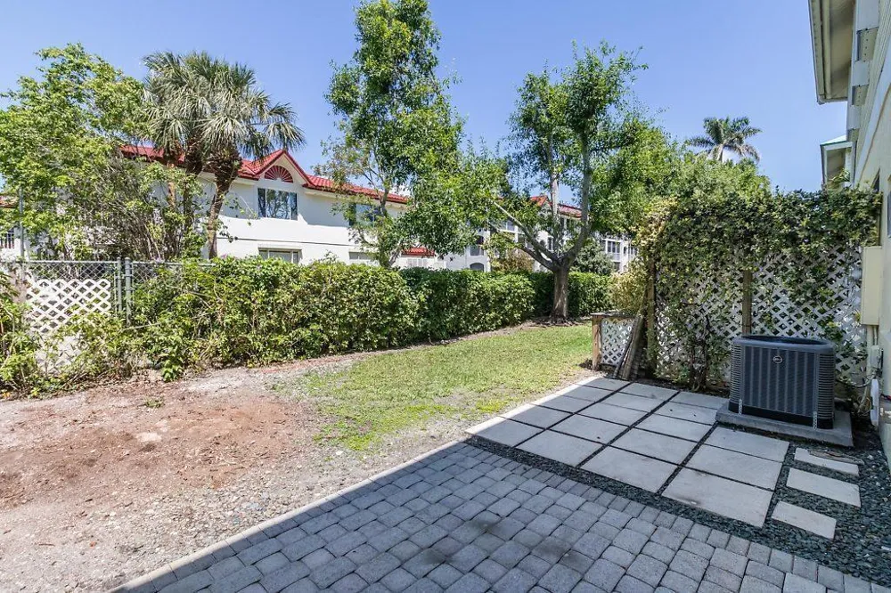 117 Barefoot Cove Hypoluxo, FL 33462