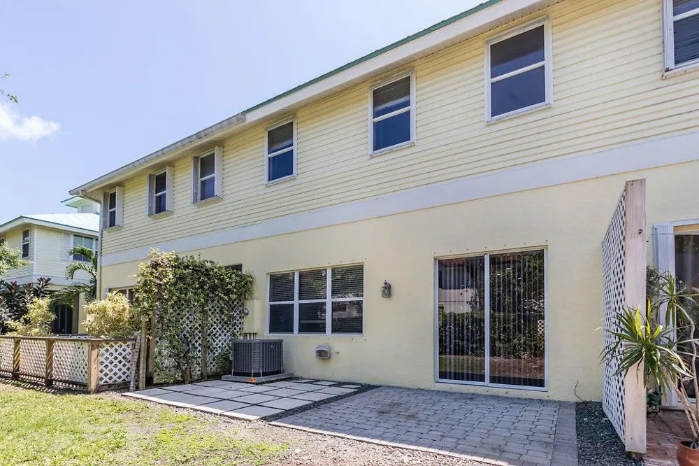 117 Barefoot Cove Hypoluxo, FL 33462