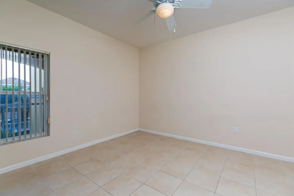 5015 Fairways Circle #305 Vero Beach, FL 32967