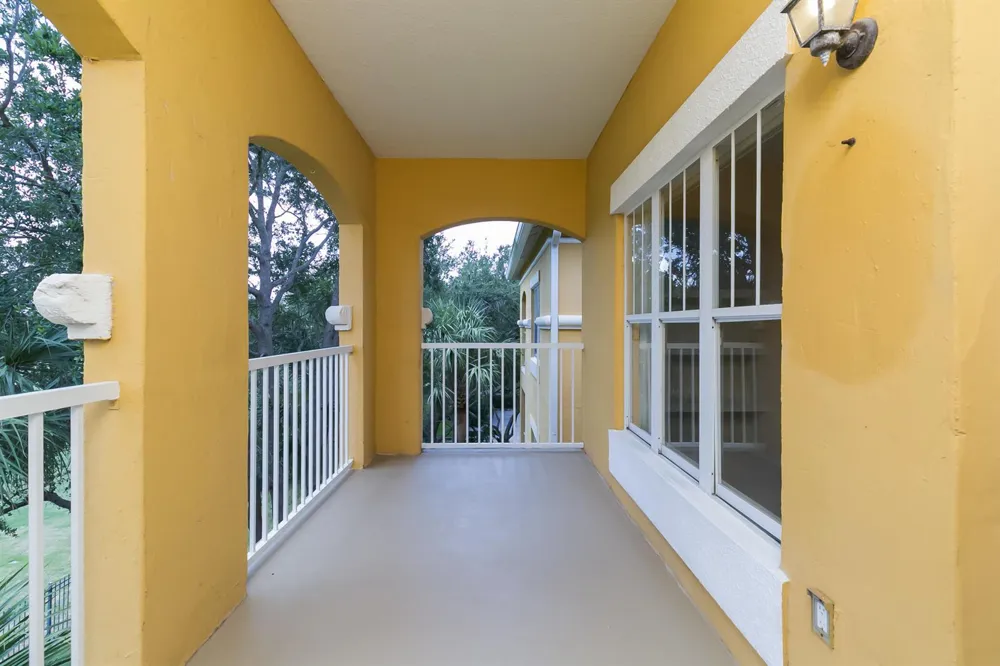 5015 Fairways Circle #305 Vero Beach, FL 32967
