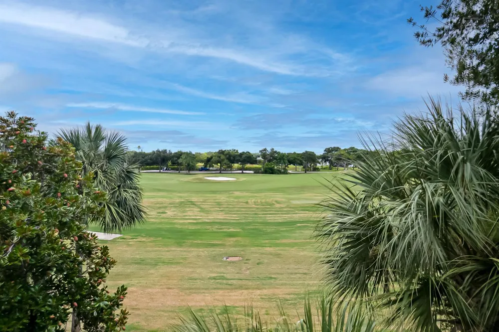 5015 Fairways Circle #305 Vero Beach, FL 32967