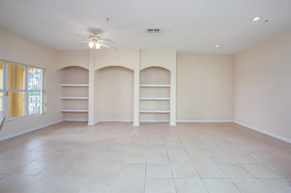 5015 Fairways Circle #305 Vero Beach, FL 32967