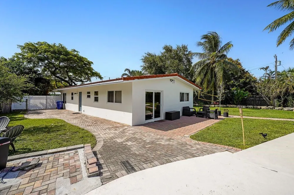 332 NW 26TH COURT Wilton Manors, FL 33311