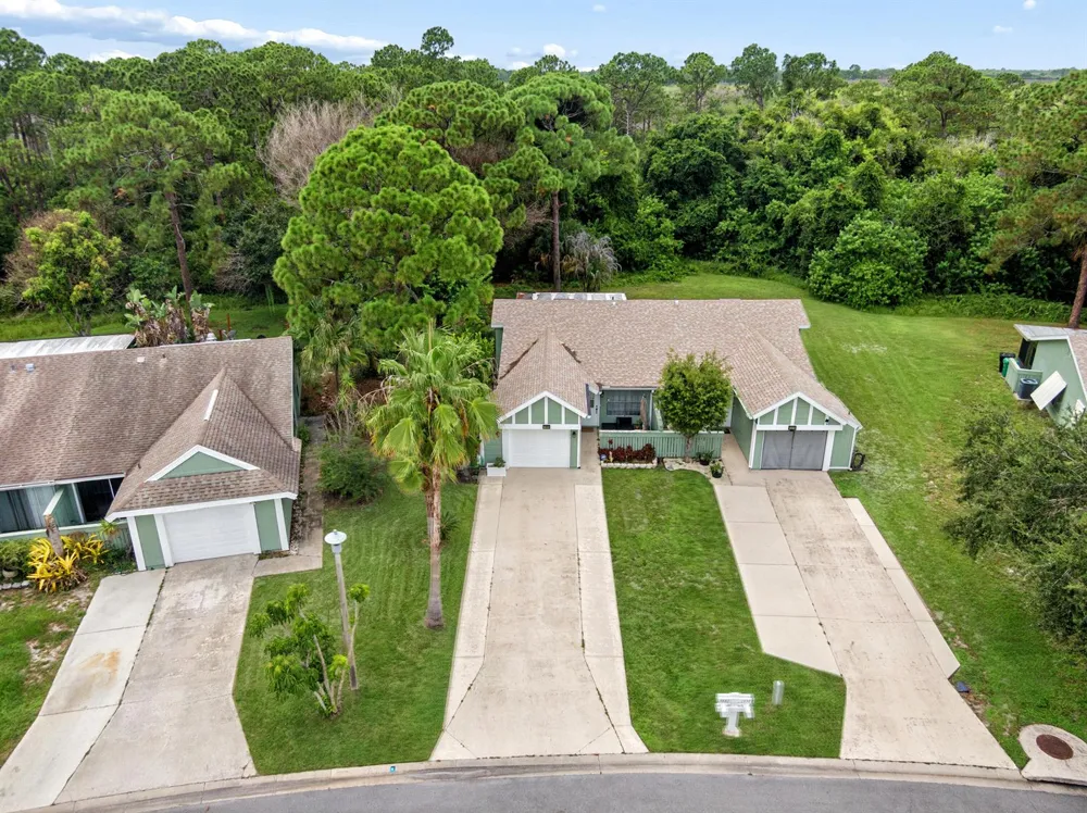 1382 SE Rivergreen Circle Port St. Lucie, FL 34952