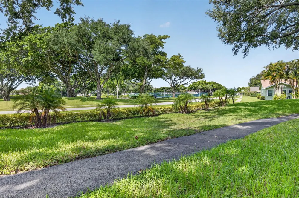 18117 102nd Way S Boca Raton, FL 33498