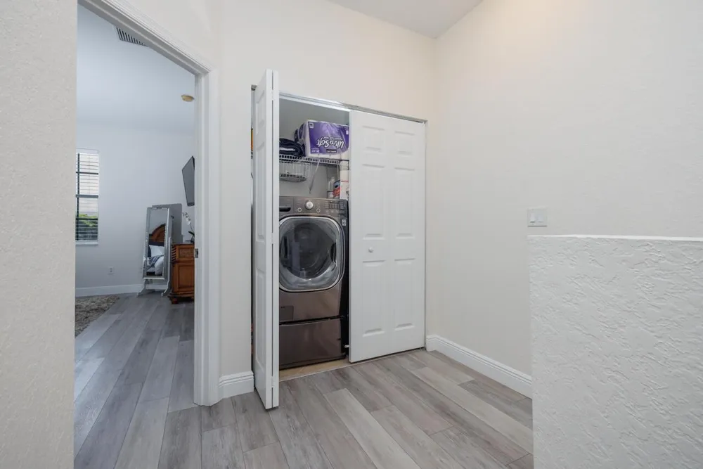 1560 SE Sheffield Terrace #102 Stuart, FL 34994