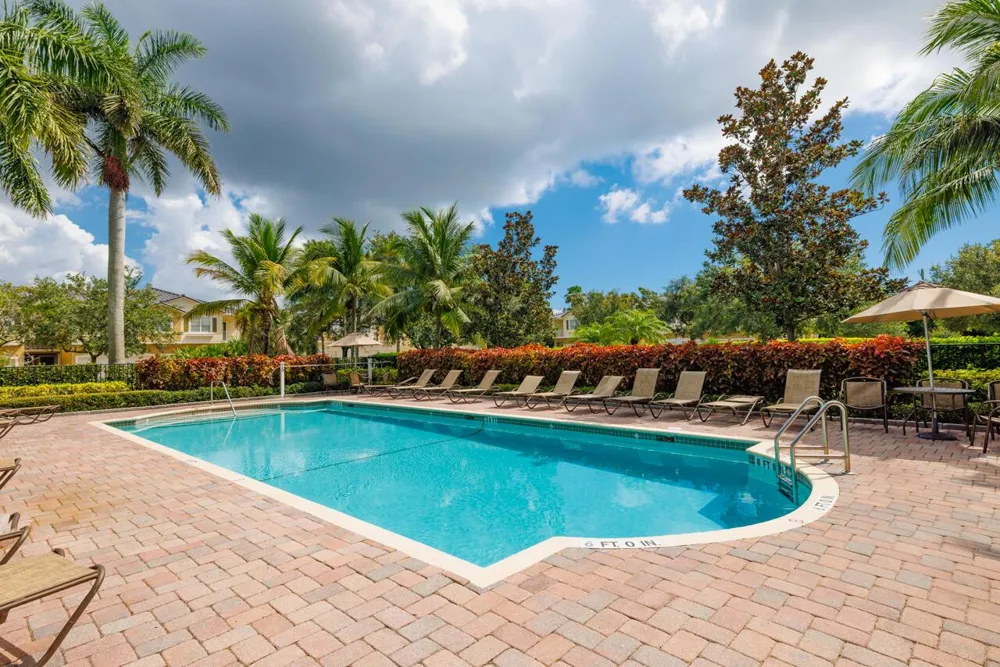 1560 SE Sheffield Terrace #102 Stuart, FL 34994