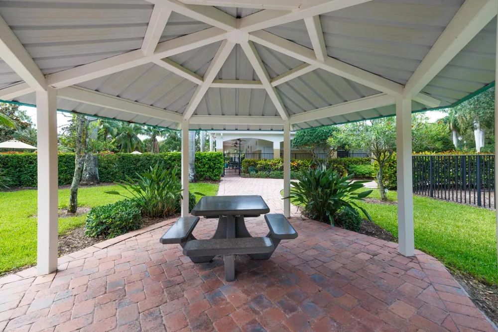 1560 SE Sheffield Terrace #102 Stuart, FL 34994