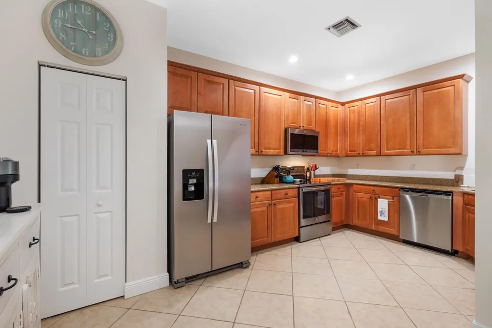1560 SE Sheffield Terrace #102 Stuart, FL 34994