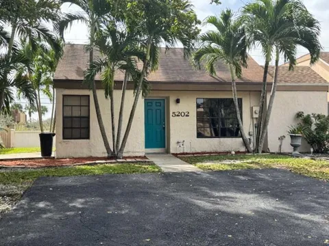 5202 NUTMEG DRIVE