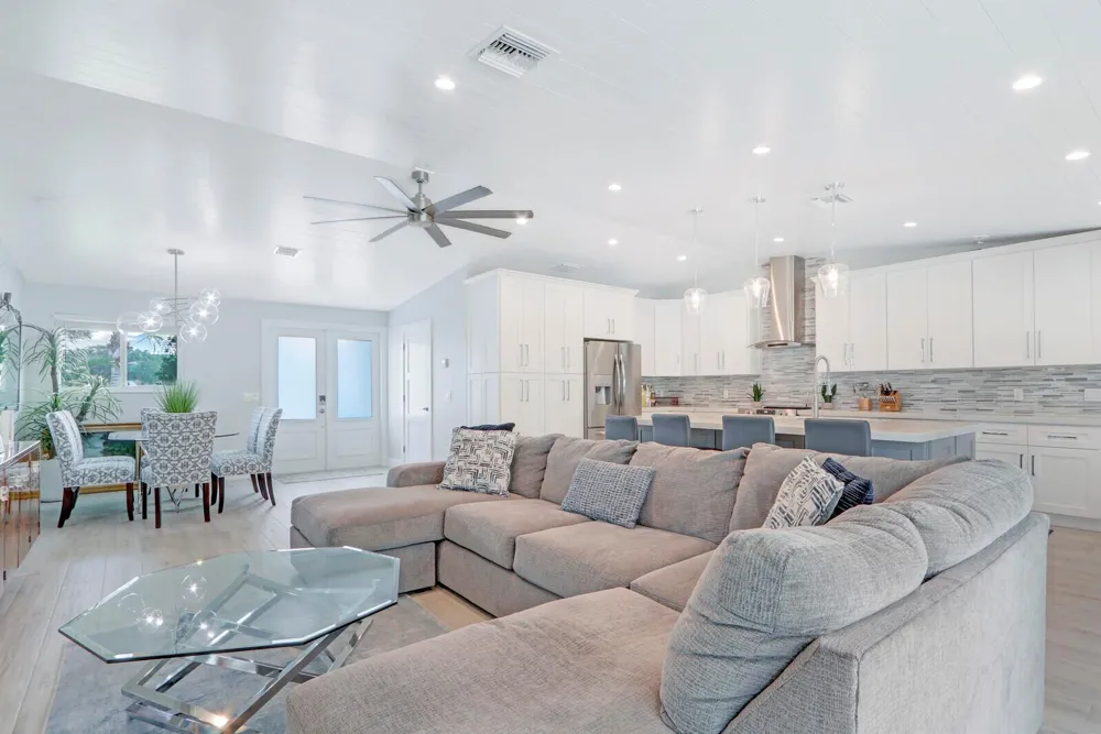 27 WILLOW ROAD Tequesta, FL 33469
