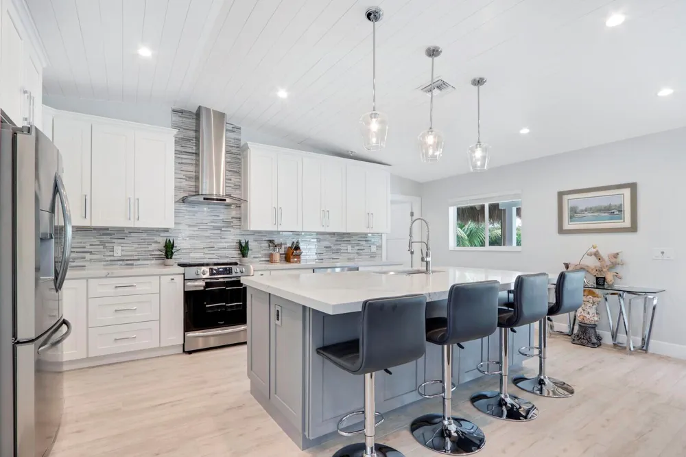 27 WILLOW ROAD Tequesta, FL 33469